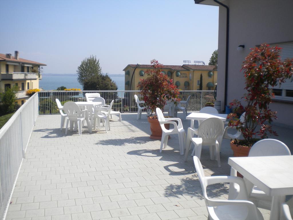 Residence Poggio Al Lago Sirmione Eksteriør bilde